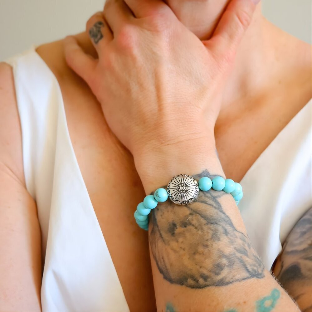Turquoise Howlite Bracelet- Western Design - Picture 5 of 5